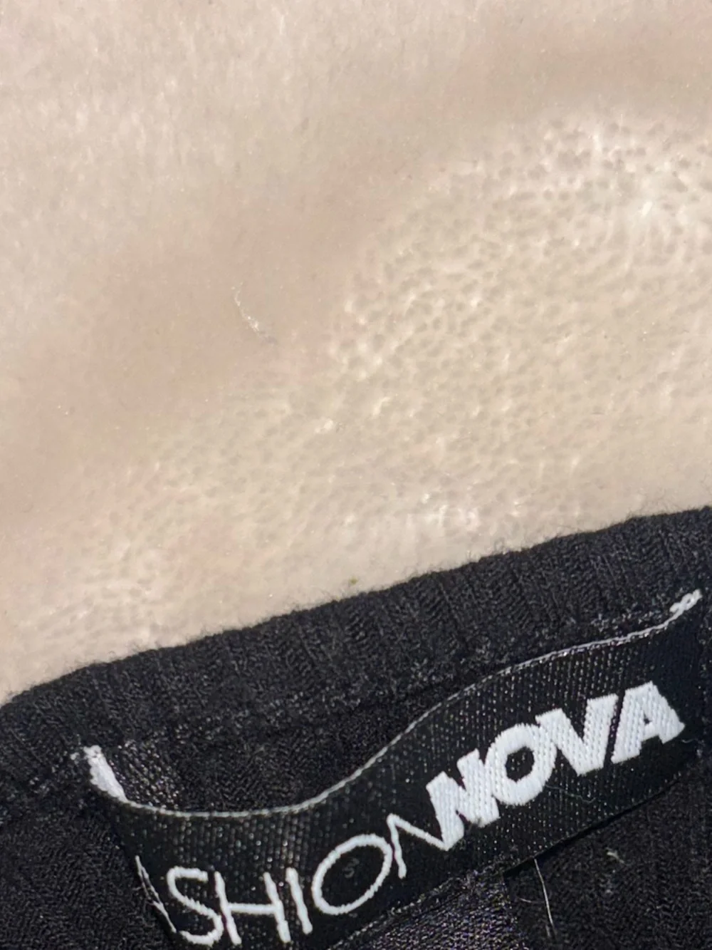 Fashion nova halter neck low back bodysuit - Picture 4 of 5